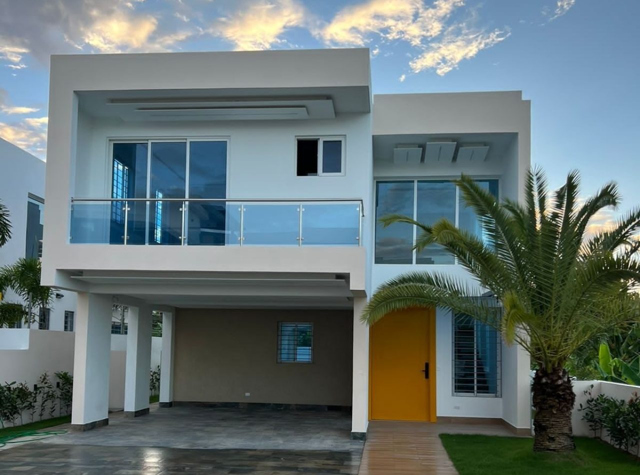 Preciosa Casa a Estrenar en Proyecto Cerrado
