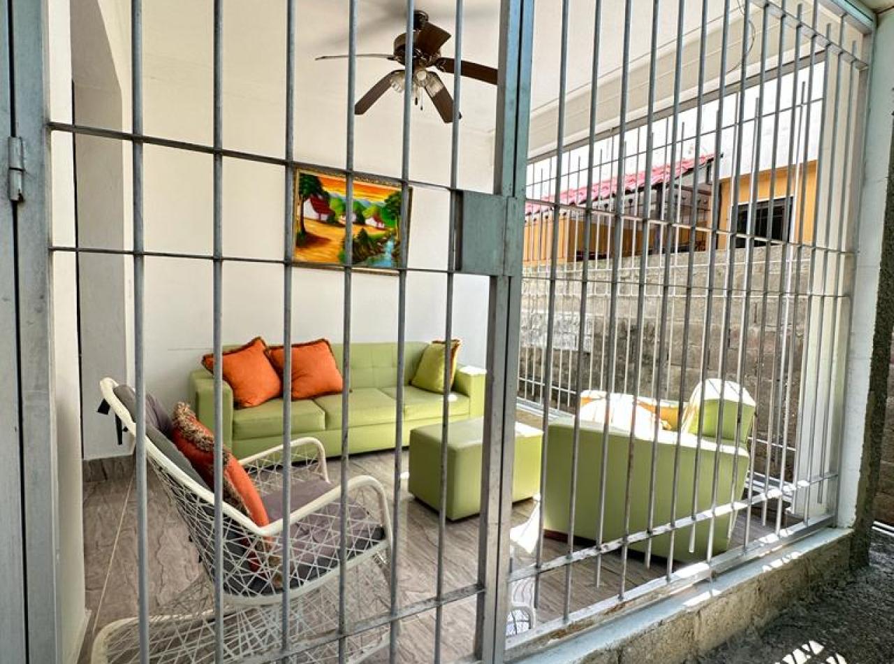 Casa en Terminacion Ubicada en Urbanizacion Cerrada, Gurabo