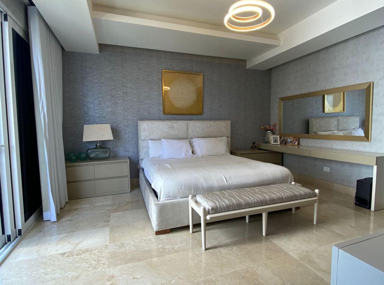 Bonito Apartameno en la Trinitaria Santiago