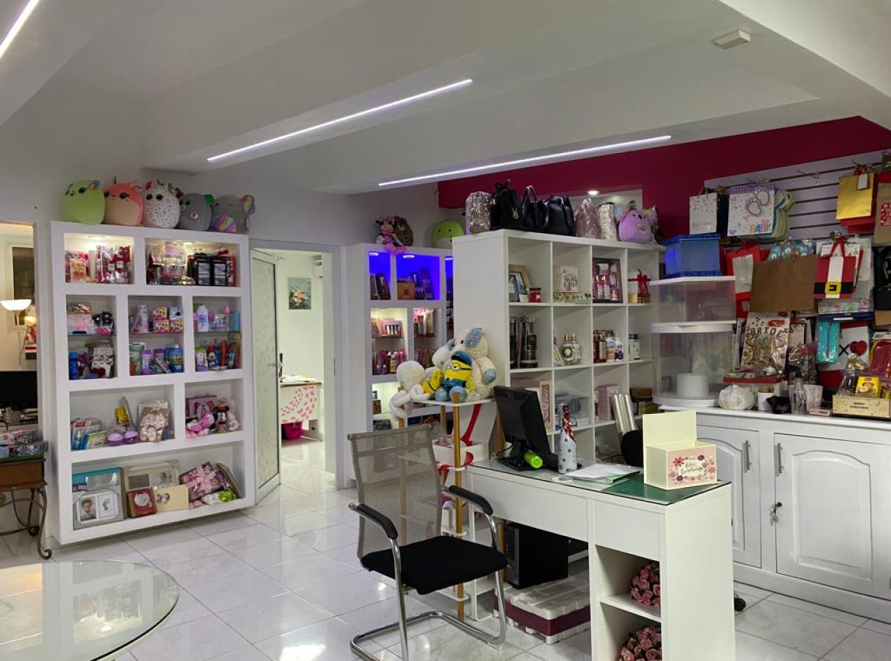 Se Vende Floristeria y Tienda de Regalos en la Ciudad de Santiago