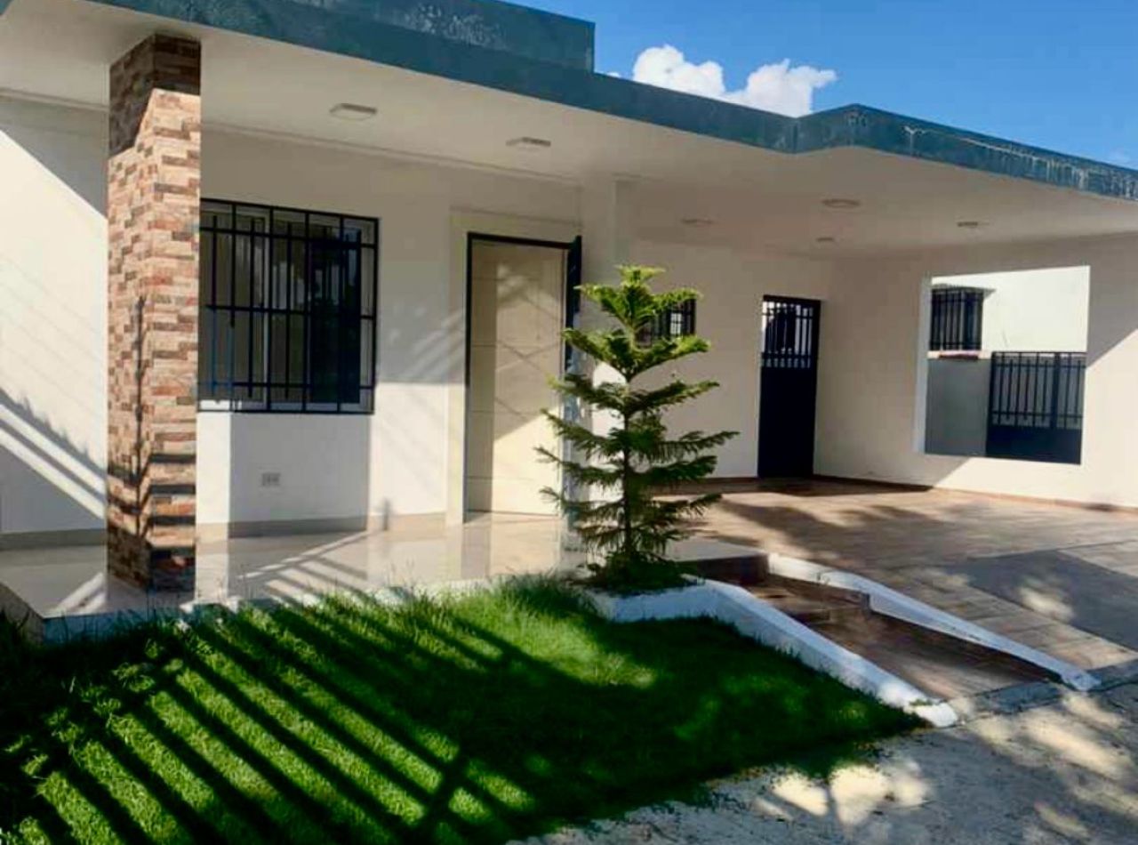 Proyecto de Casas Economicas en Jardines del Norte
