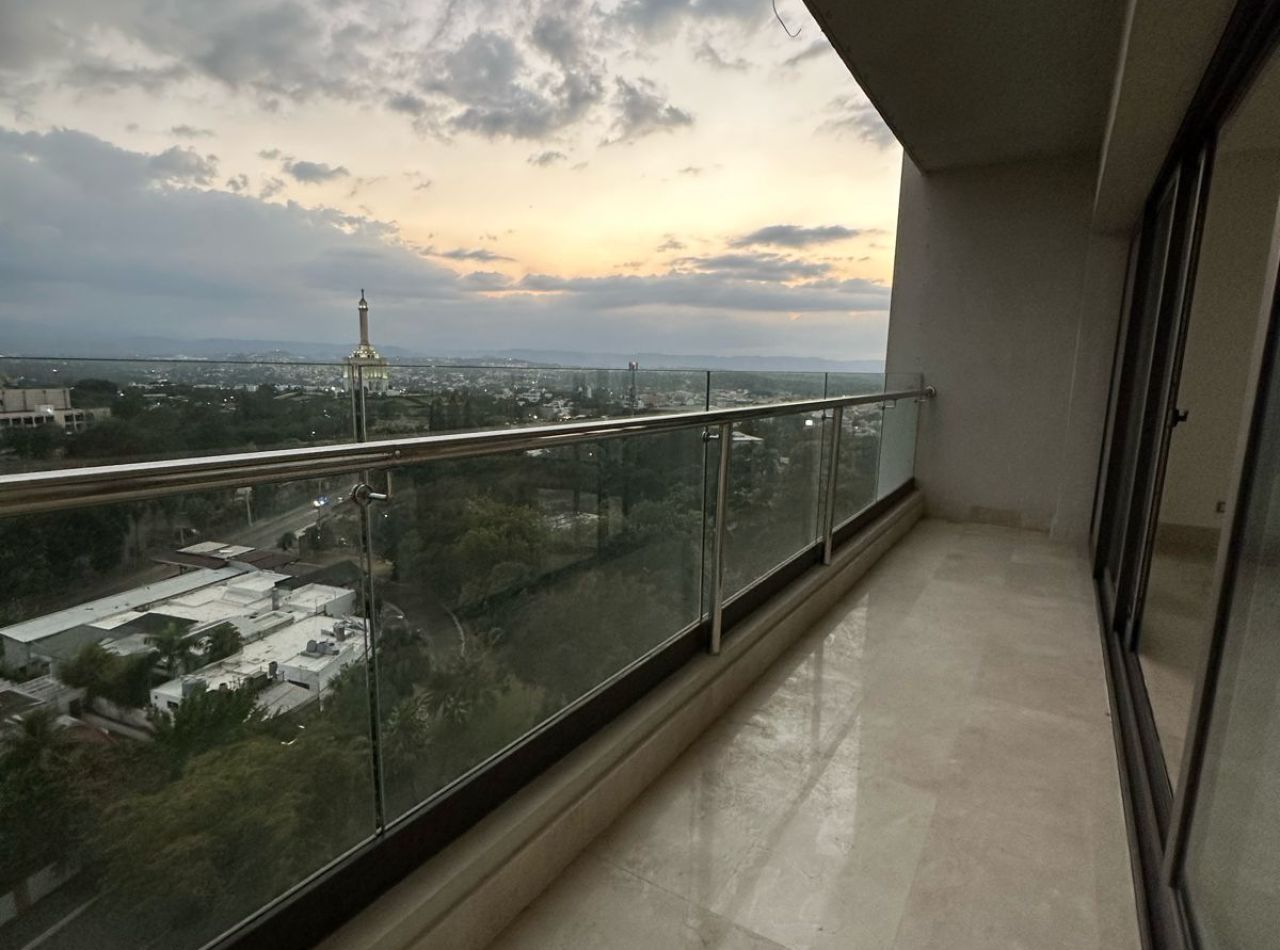 Apartamento Disponible para Alquiler en La Trinitaria