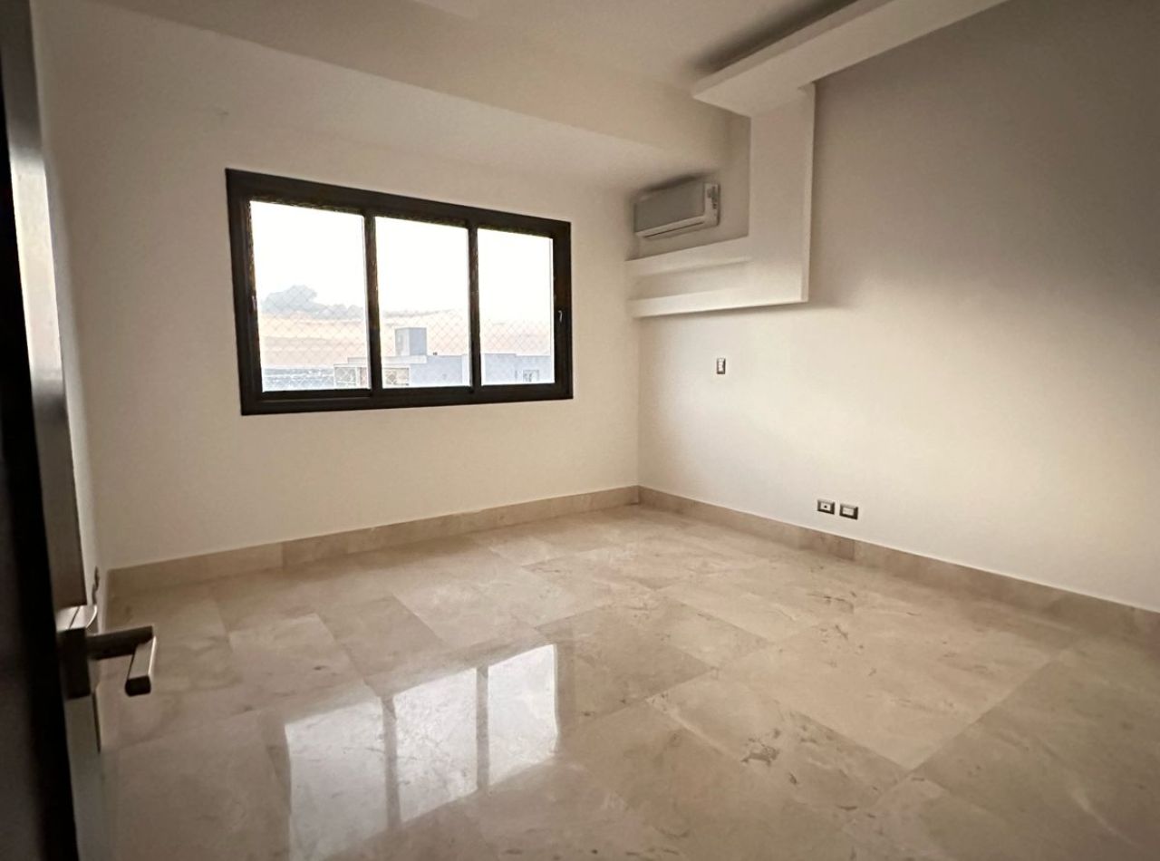 Apartamento Disponible para Alquiler en La Trinitaria