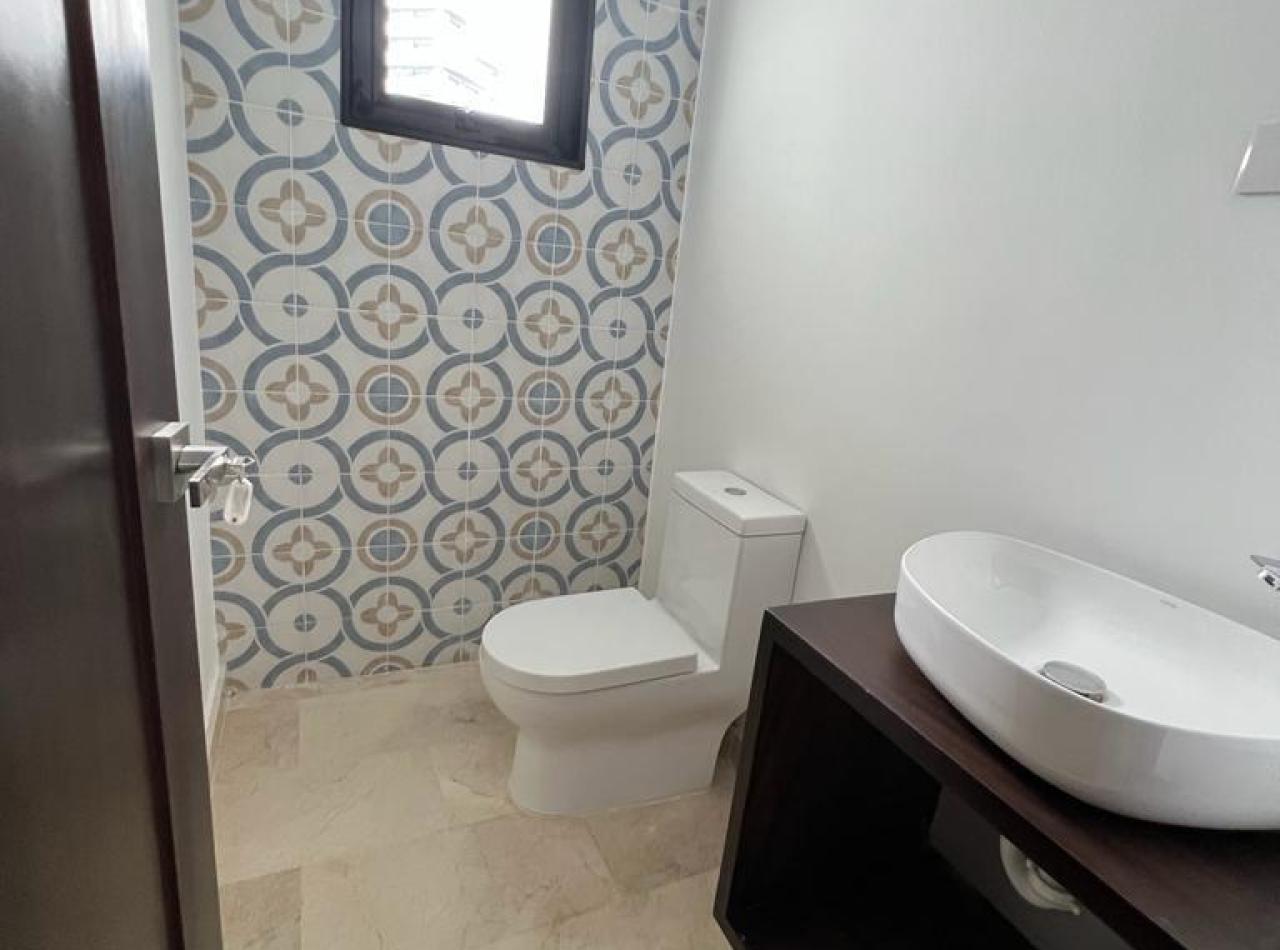 Apartamento 3er Nivel en Alquiler en Republica de Argentina