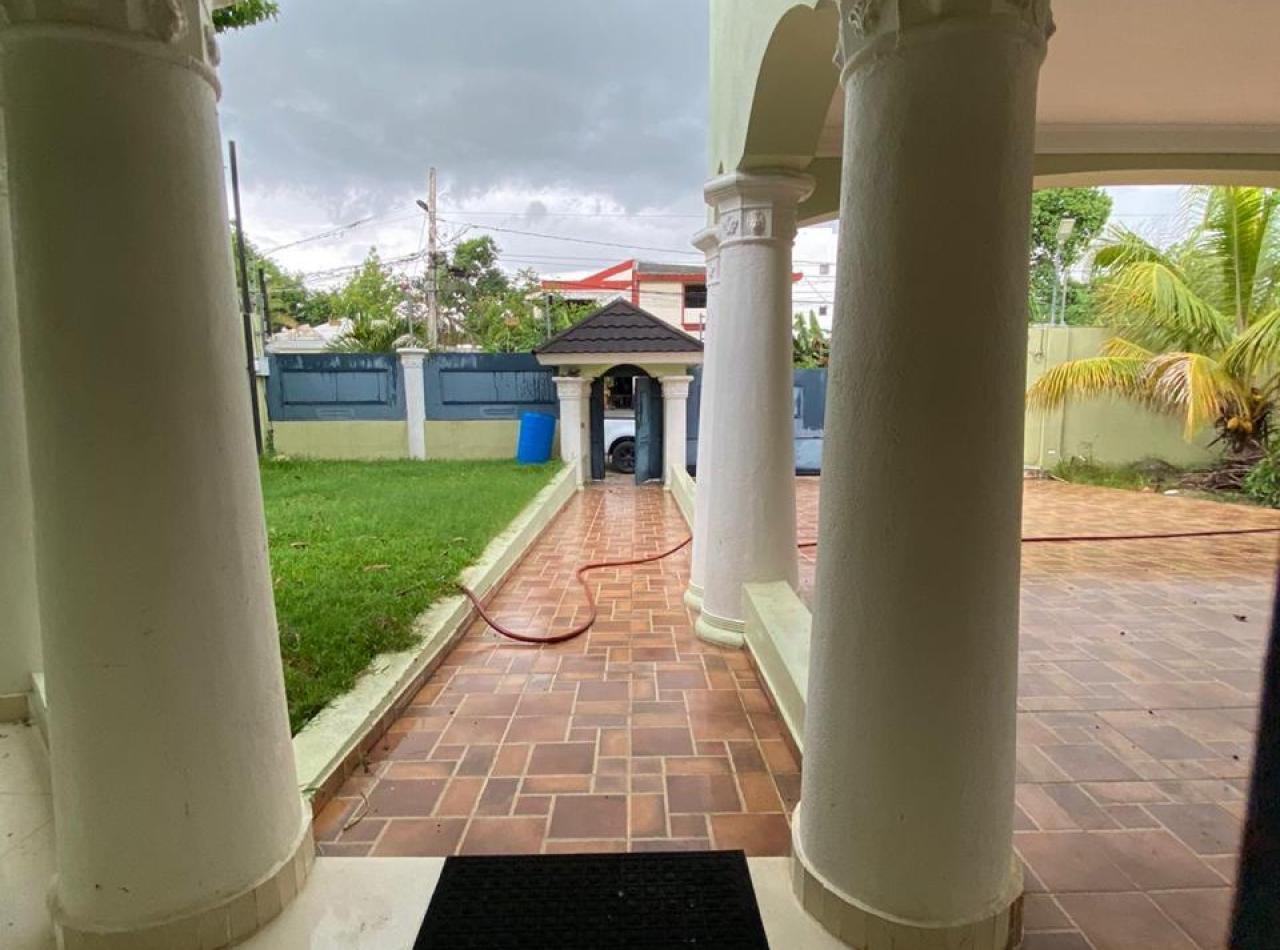 Espectacular Casa en Venta ubicada en Corona Plaza