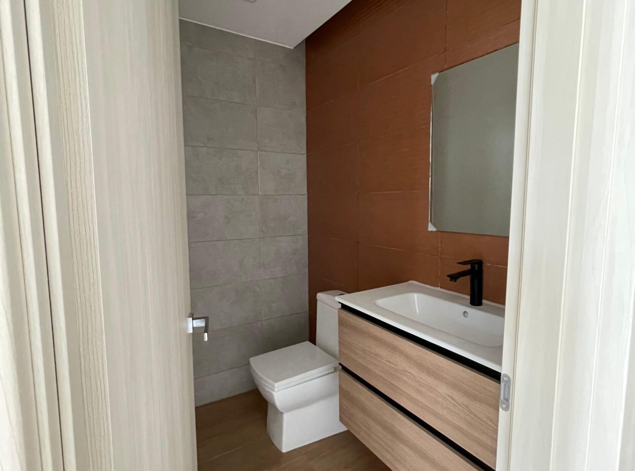 Apartamentos Disponibles en Pisos Altos, La Trinitaria