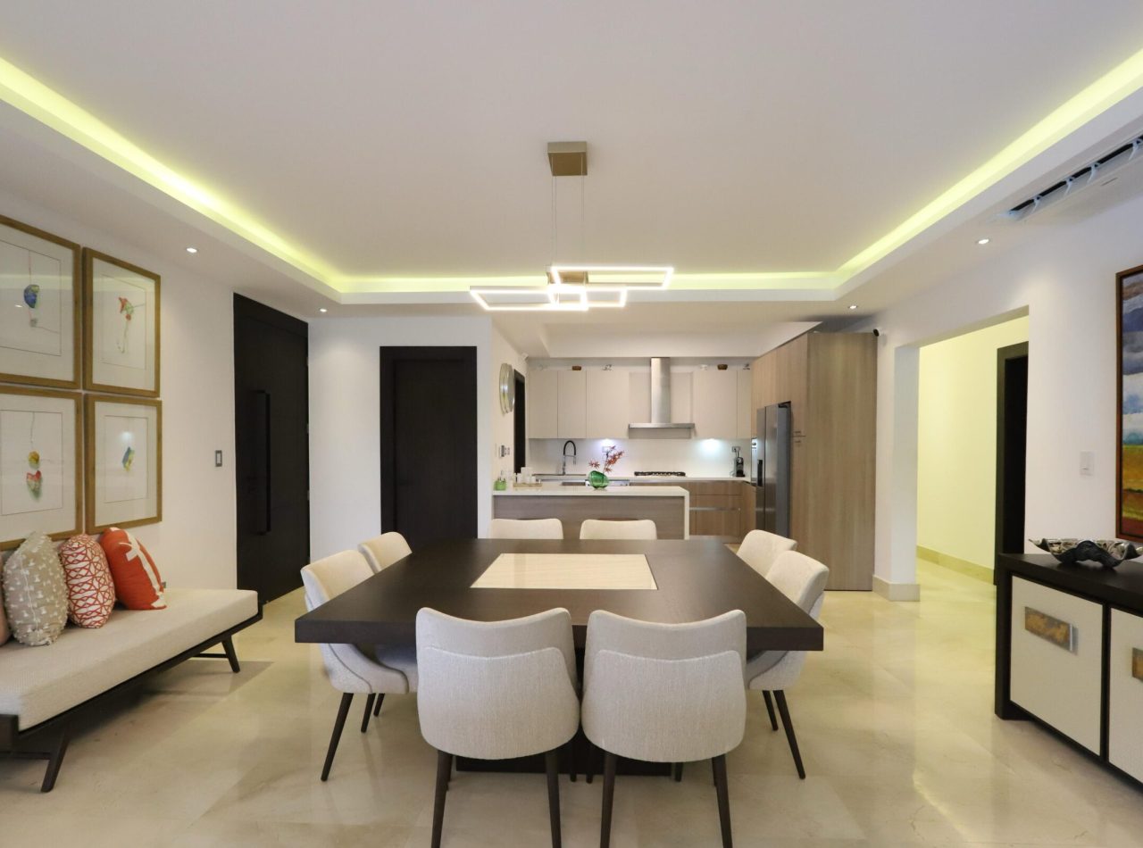 Apartamento 3er Piso en Torre, La Trinitaria