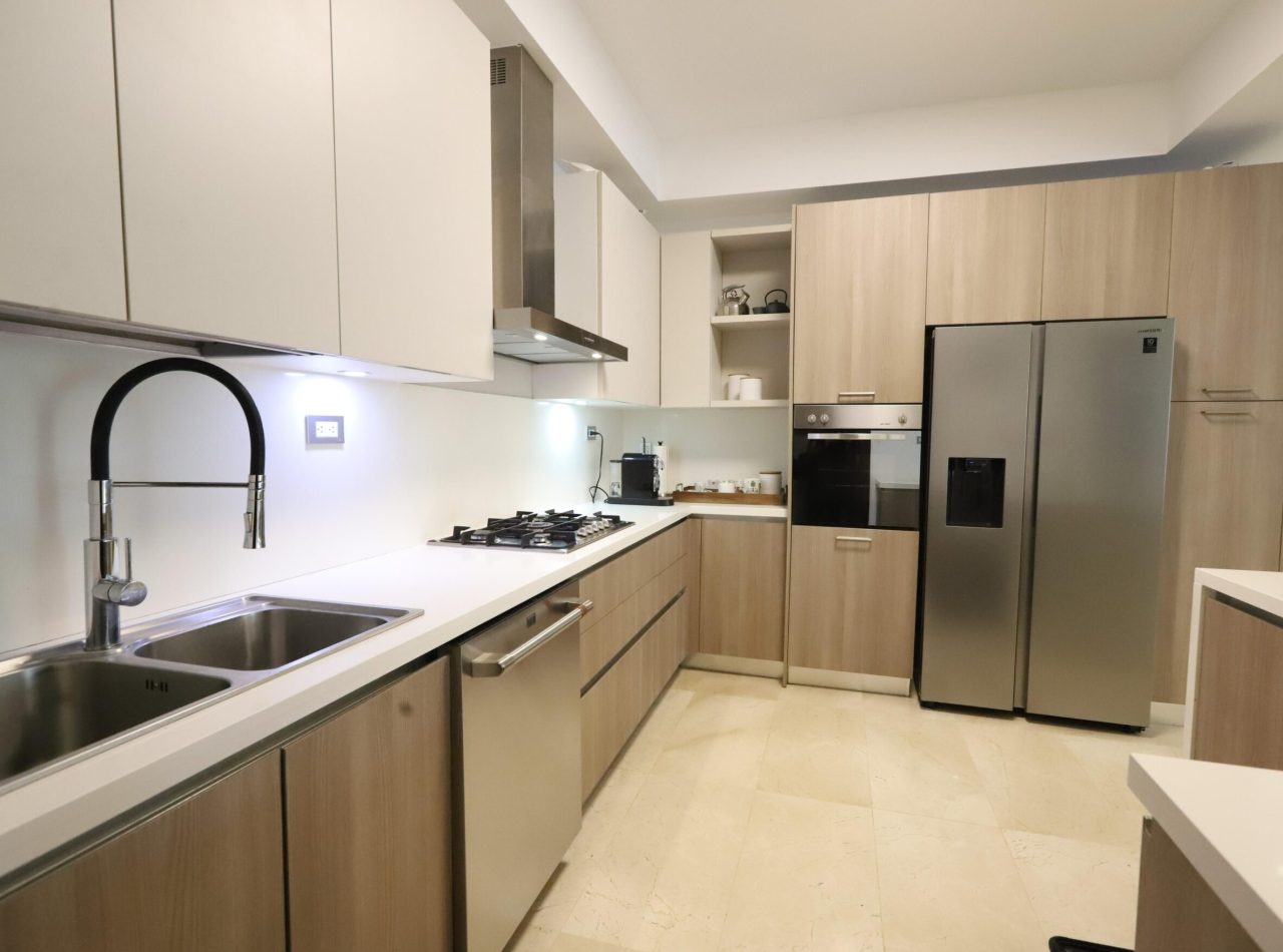 Apartamento 3er Piso en Torre, La Trinitaria