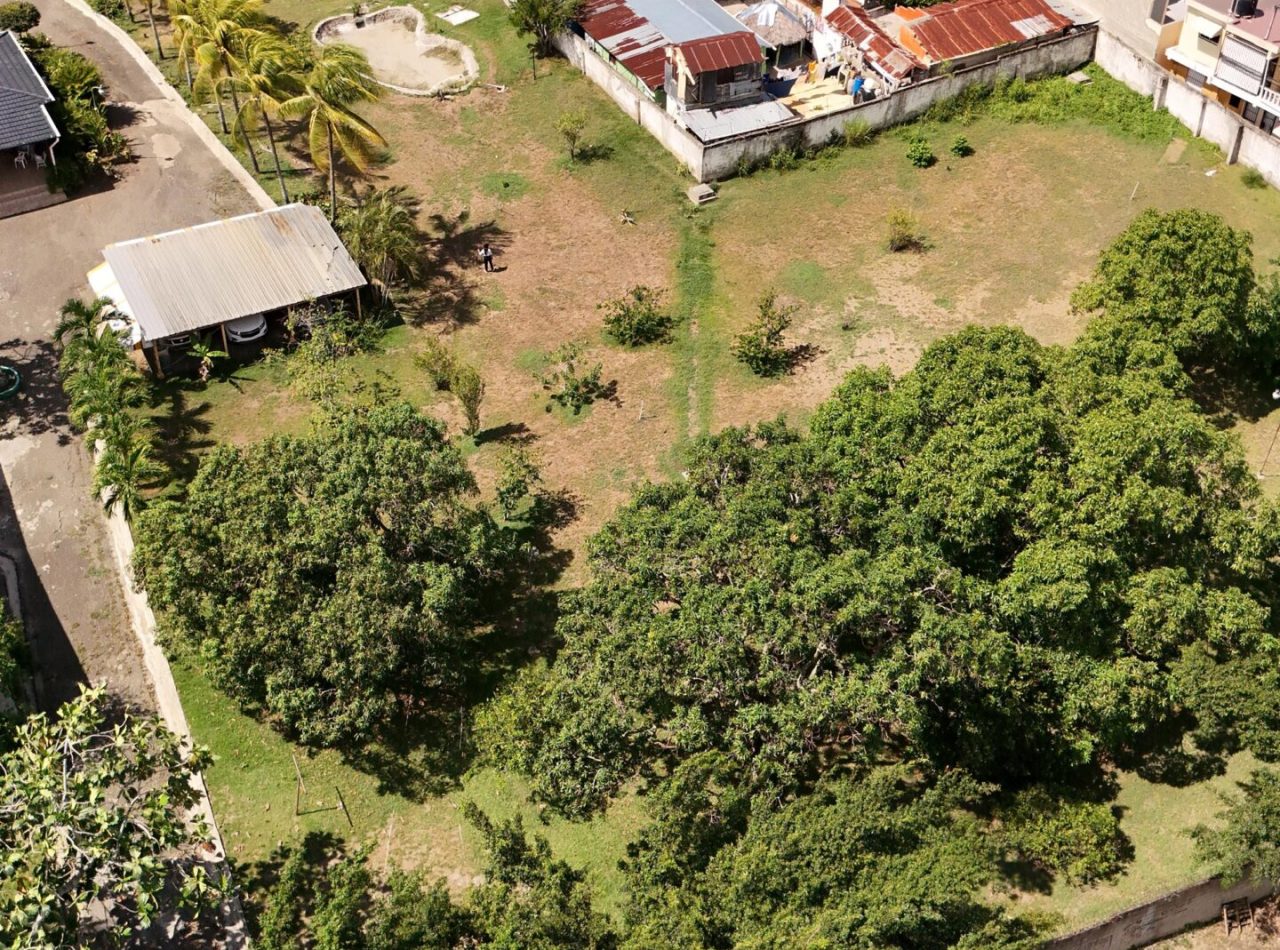 Terreno con 7,462.98 Mts2 en Carretera Las Palomas