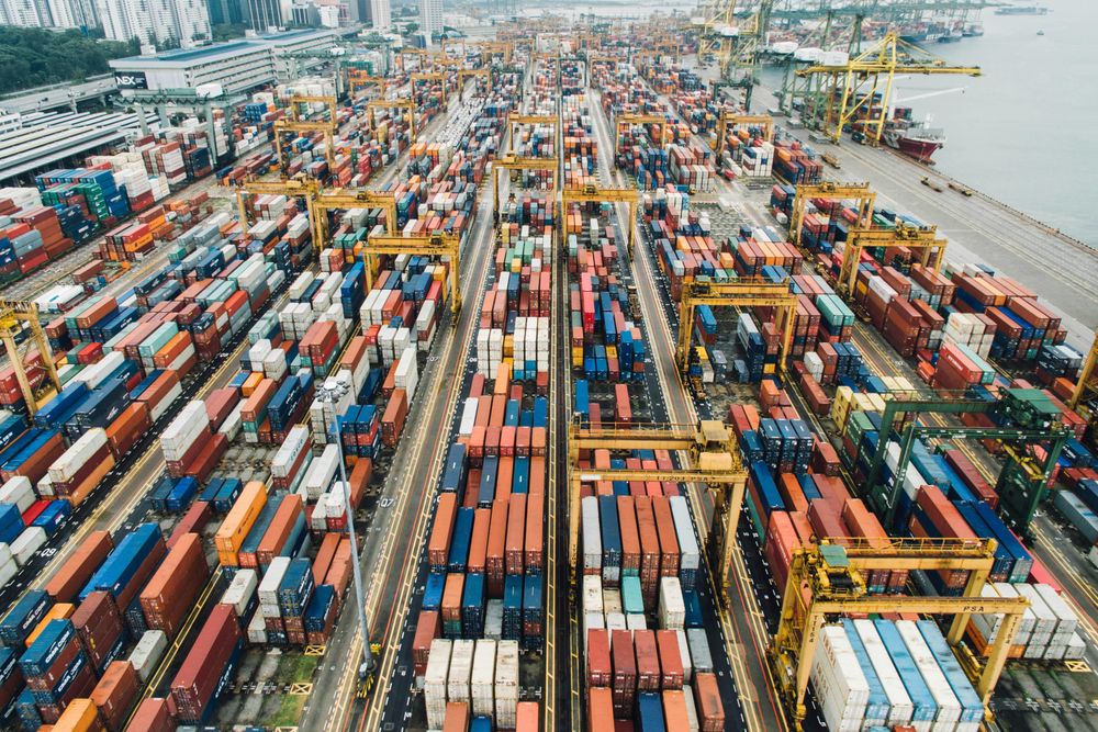 Global Supply Chain Risks Persist: CIPS Pulse Survey (2026)