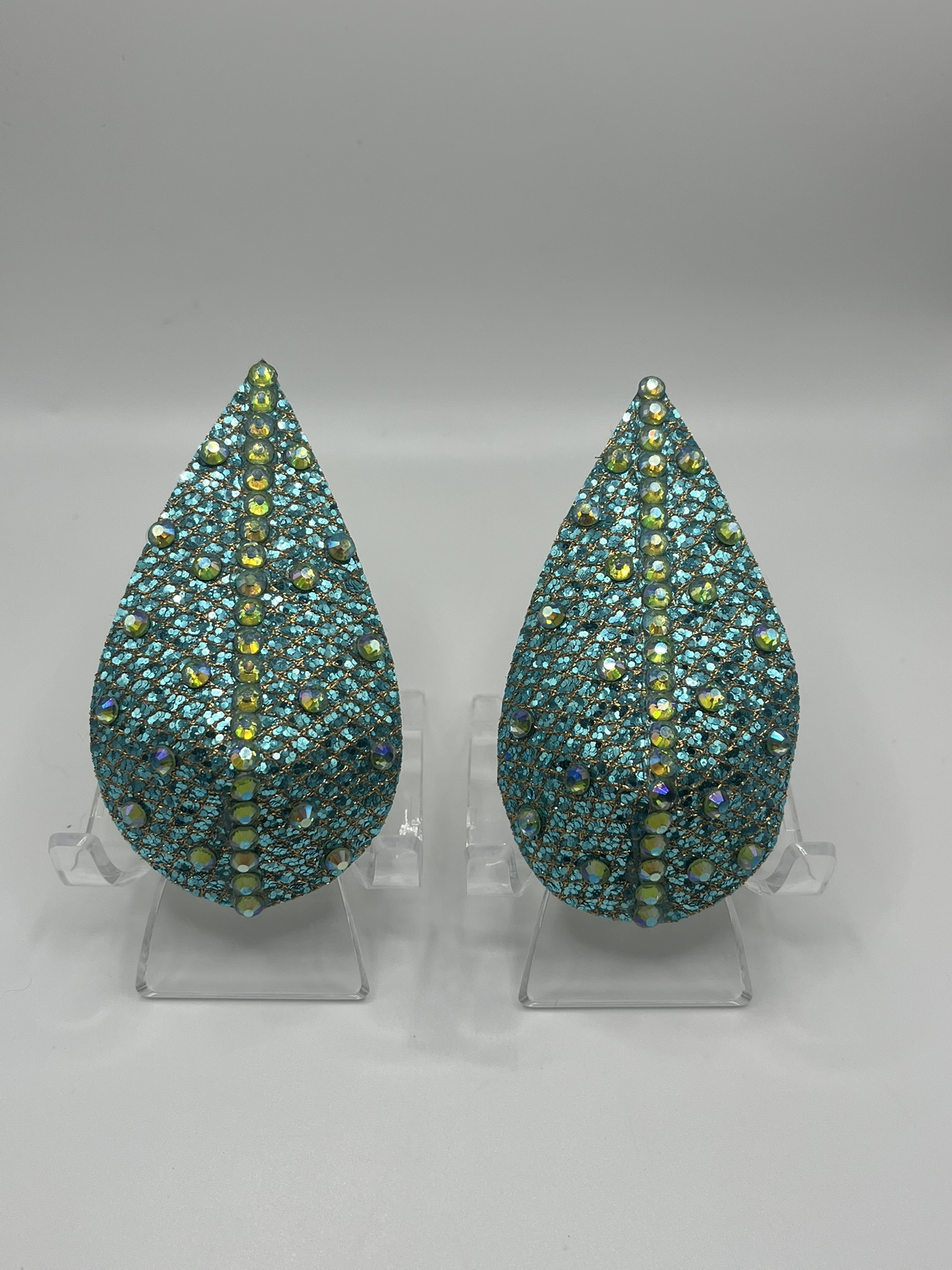 Blue-green Teardrop Pasties