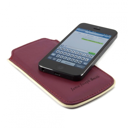 iphone-5-BRUNSWICK ENGLAND-red