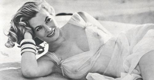 Anita. Ekberg.