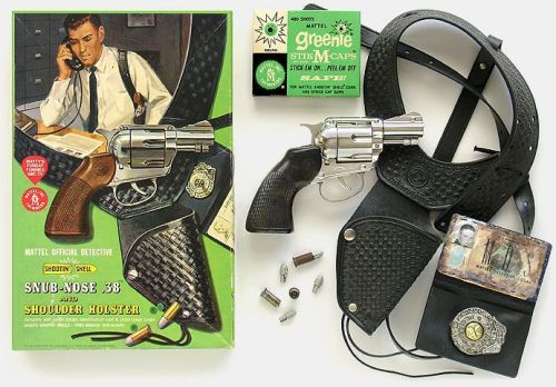 Yeah. snub nose .38. Shoulder holster. $4.00 and worth every penny.