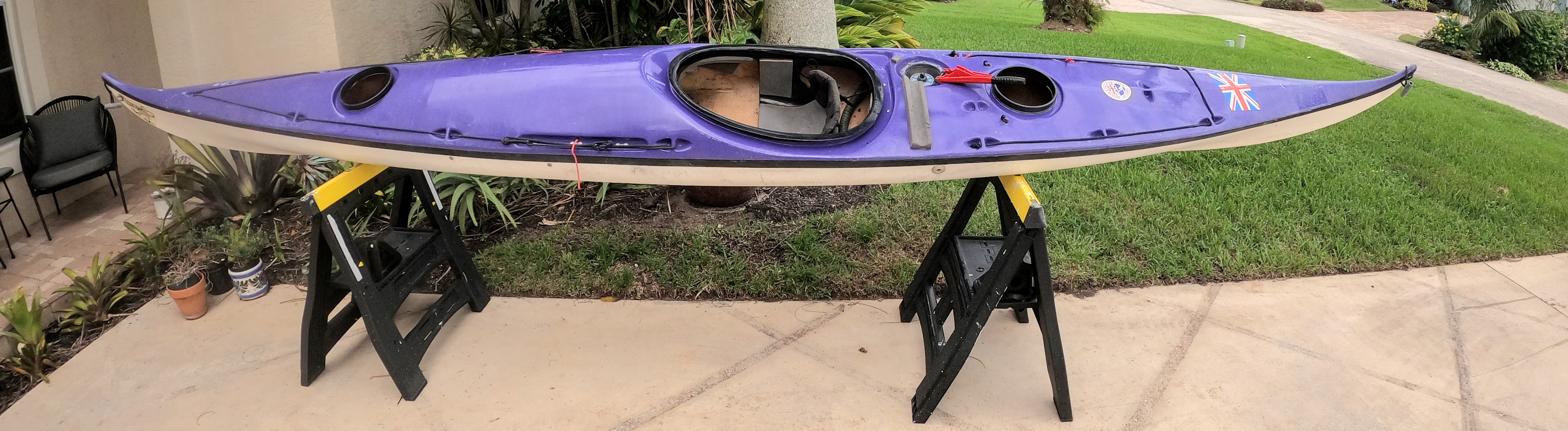 Sea kayaks that are as beautiful, unique and everlasting as the natural. P H Baidarka Explorer I Paddle 4 U
