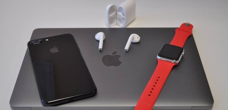 Apple is de eerste in de verkoop van slimme horloges, draadloze headsets en  vlaggenschiptelefoons - iPhone Islam