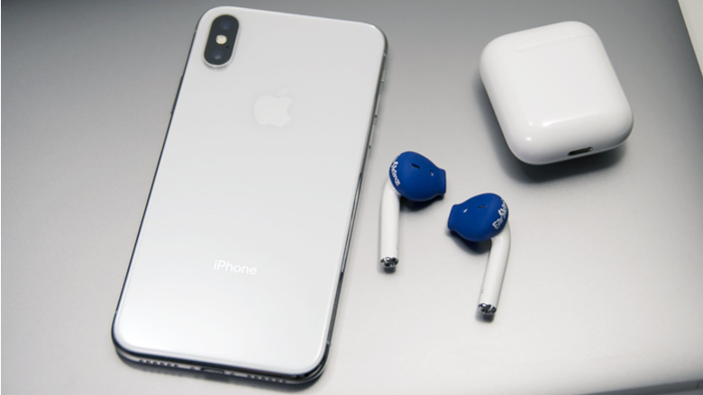 Come evitare che gli Apple AirPods cadano e scivolino mentre li indossi -  iPhone Islam