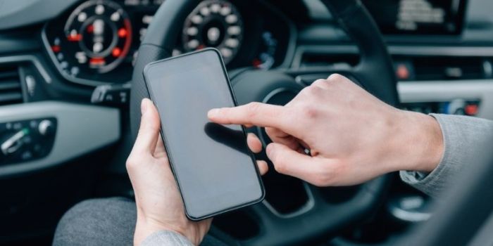 Can I Use Android Auto Without Google Assistant? Can i use android auto without usb