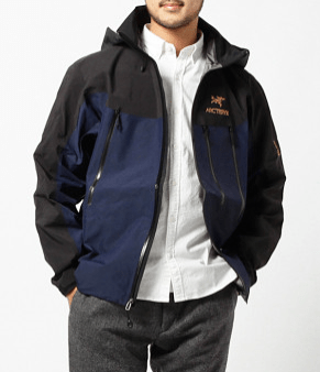 シャツ パーカーおすすめ プロが教えるコーデ術 プロの逸品 専門家 プロフェッショナルが最高の一品を紹介