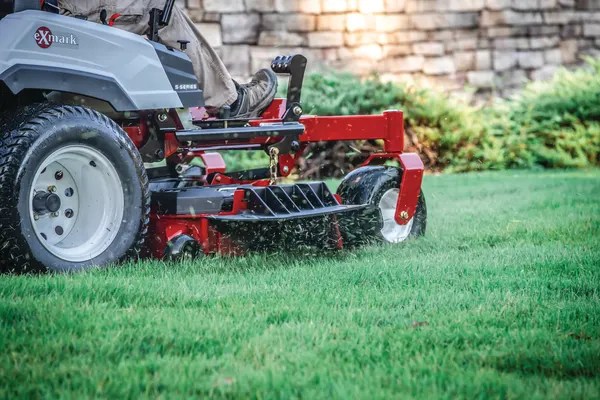 Landscape maintenance services Orlando, FL