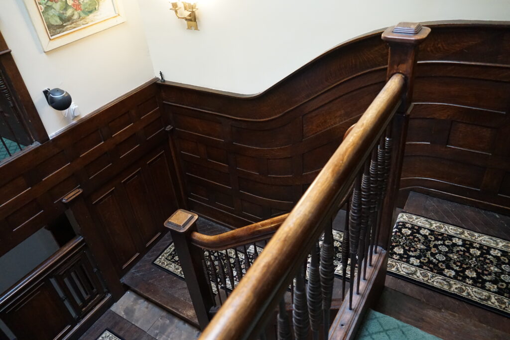 Main staircase- The King's Throne Inn