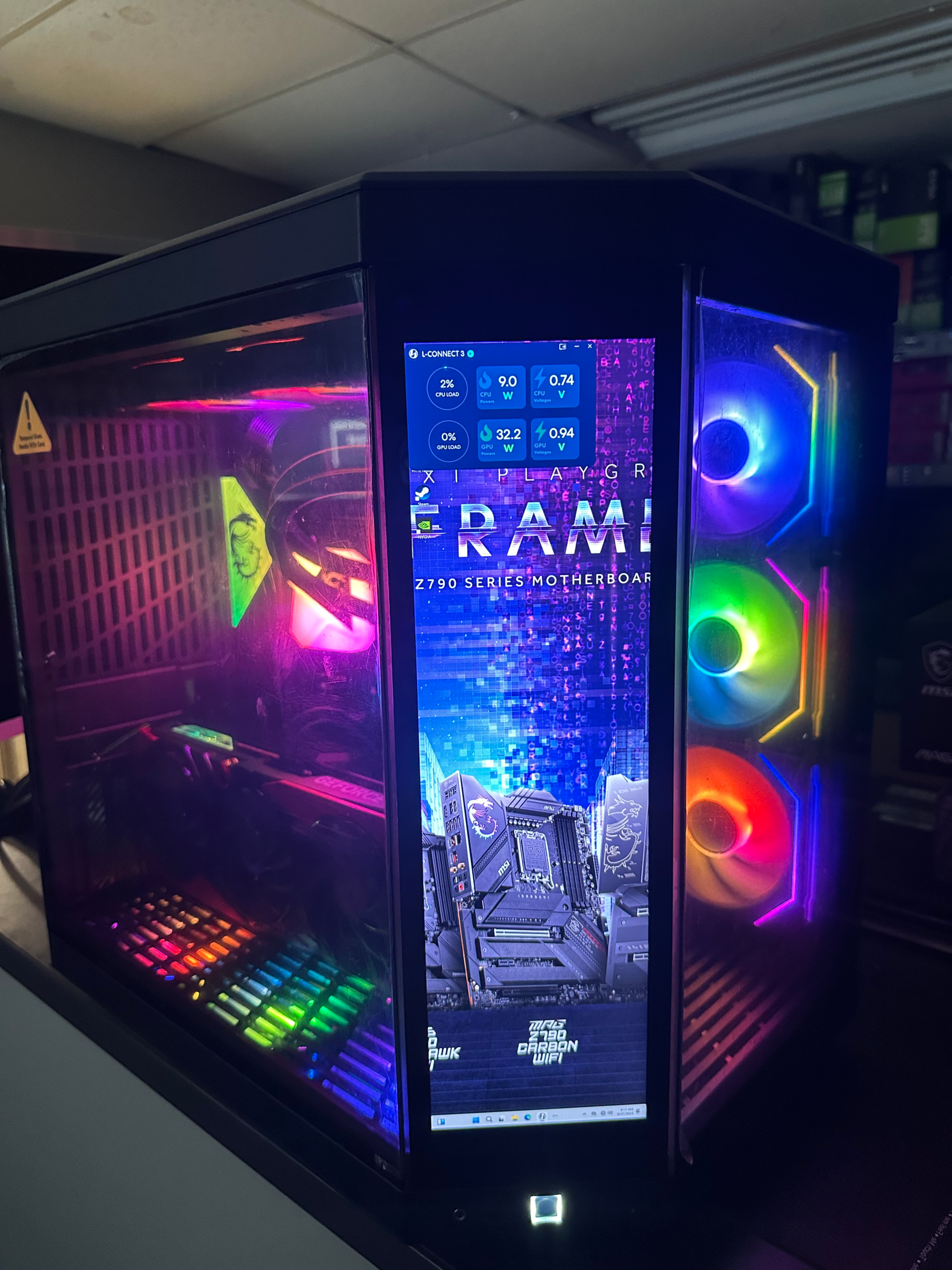 iShattered Custom Gaming PC With Front Screen