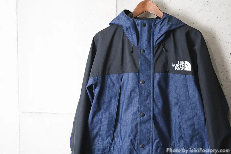 マウンテンライトジャケット』サイズ感とオンライン通販の狙い目を