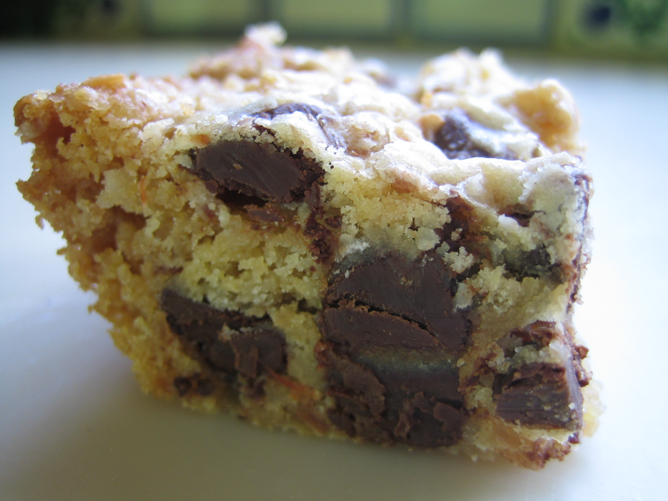 Coconut Blondies With Toffee And Chocolate Chips I Sing In The Kitchen