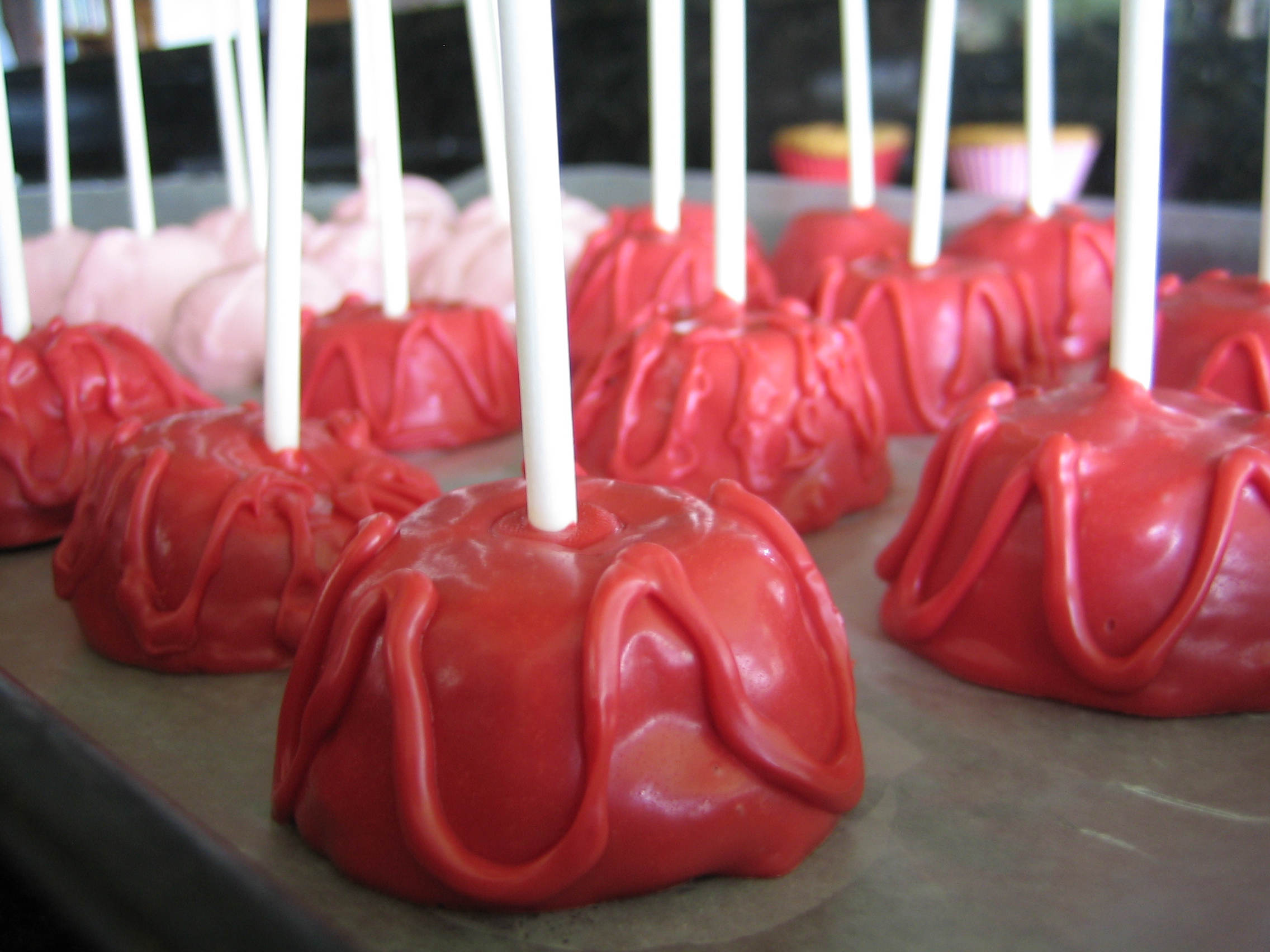 Funfetti Mini Cupcakes On A Stick. Fun. Fun. Fun. I Sing In The Kitchen