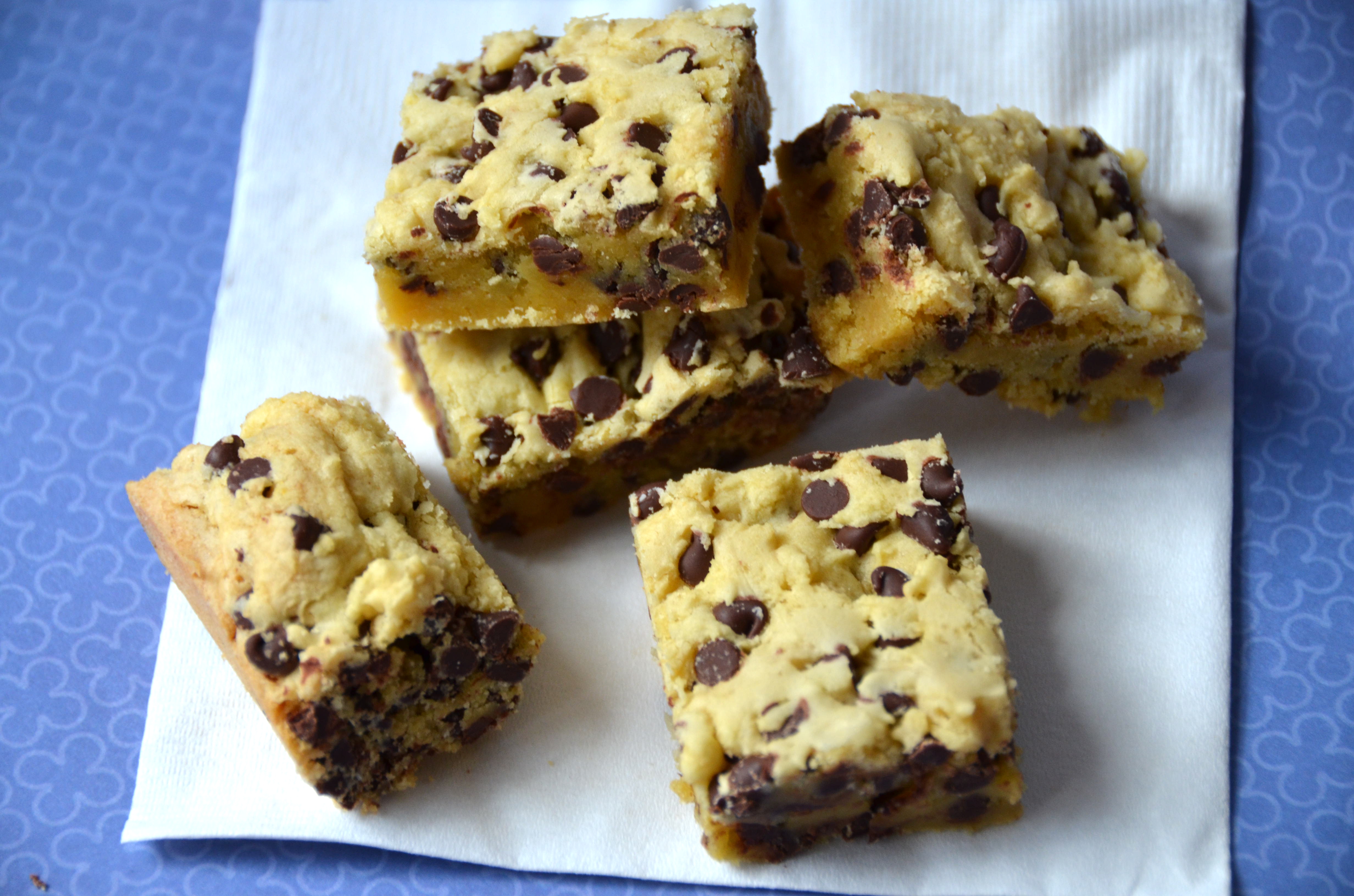 Short And Sweet. Lazy Cake Cookie Bars. I Sing In The Kitchen