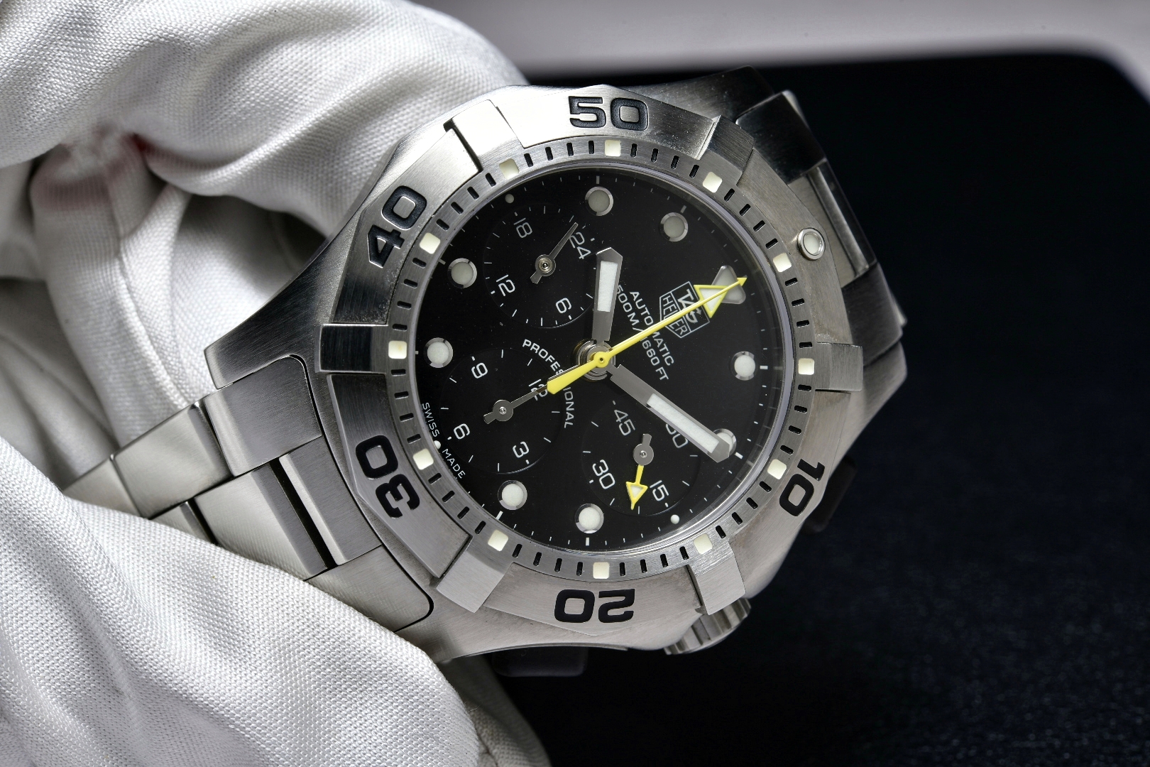 tag heuer aquagraph