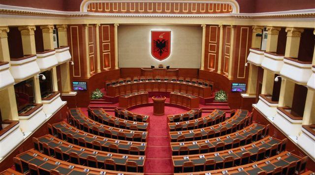 KUVENDI I RI: 56% PRURJE TË REJA. IKIN LIBERALËT, MBIJETOJNË MILITANTËT