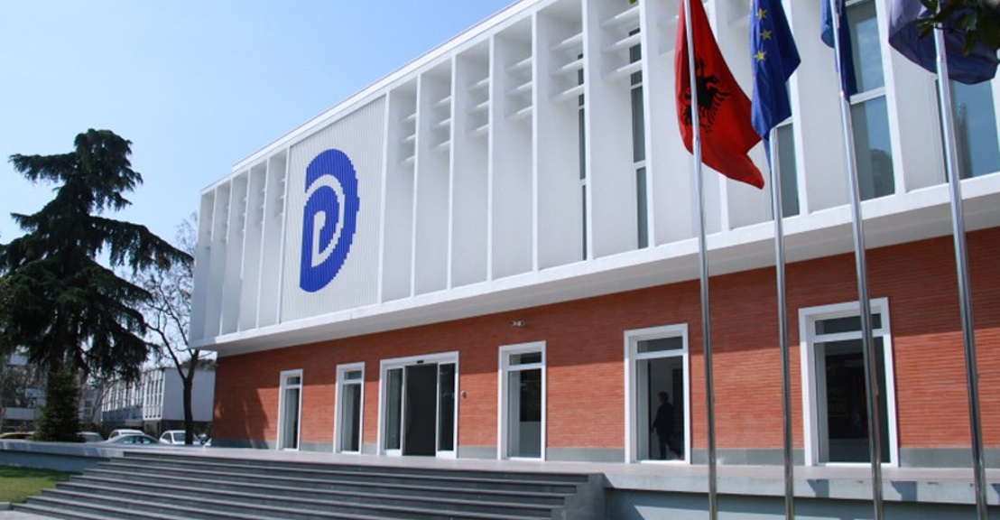 HISTORIKU I ZGJEDHJEVE NE PD DHE MODELET QE DUHEN NDJEKUR