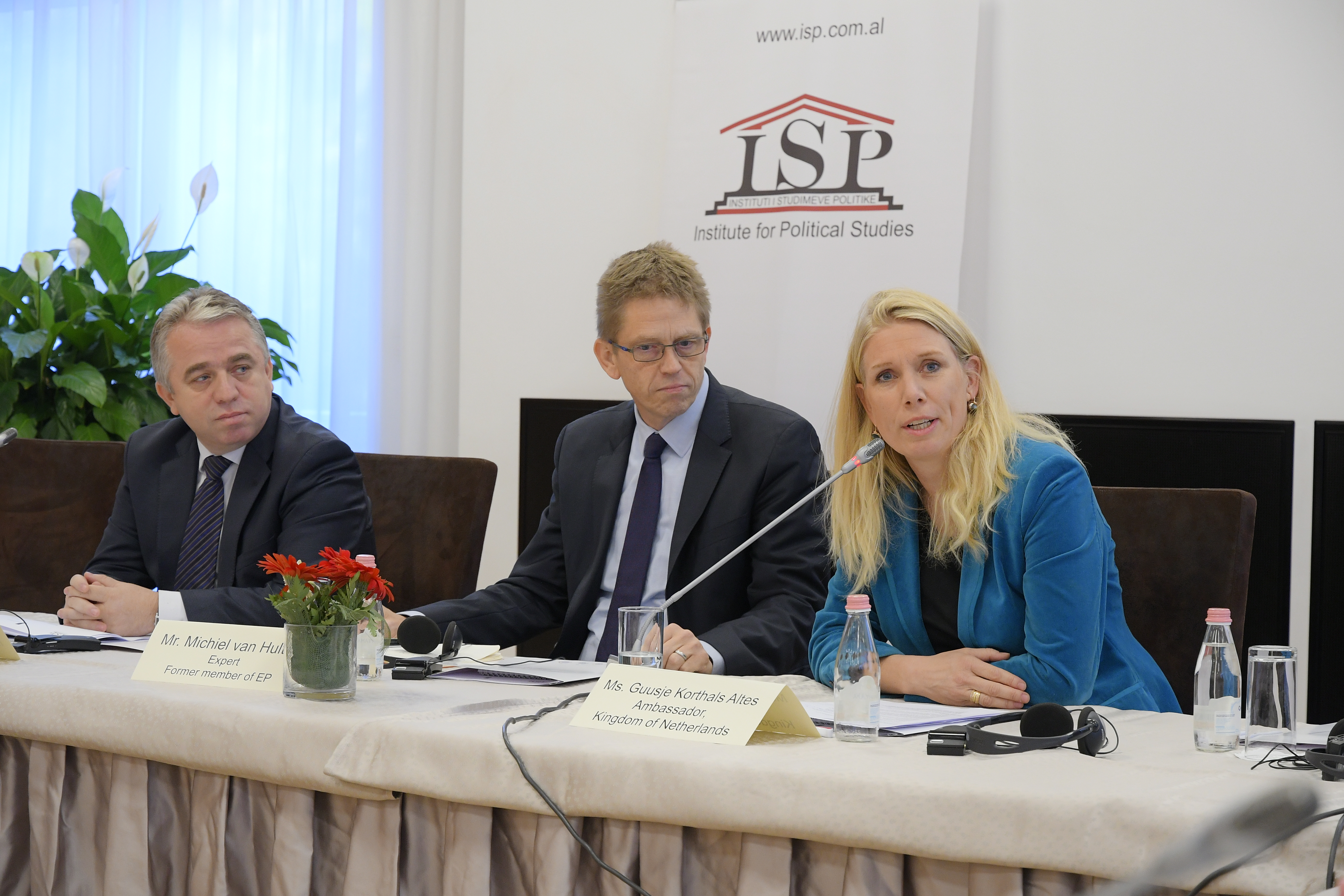 ISP ME DEPUTETËT: PËRFAQËSIMI PARLAMENTAR, LLOGARIDHËNIE DHE TRANSPARENCA