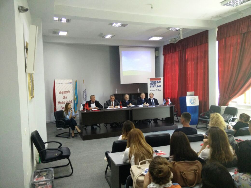 LEKSIONE TE HAPURA MBI DEMOKRACINE