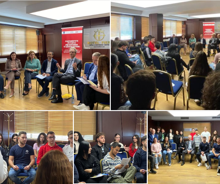 Forum diskutimi me të rinj në Fier: Standardet e votës dhe pjesëmarrjes, sfida mbi zgjedhjet 2025