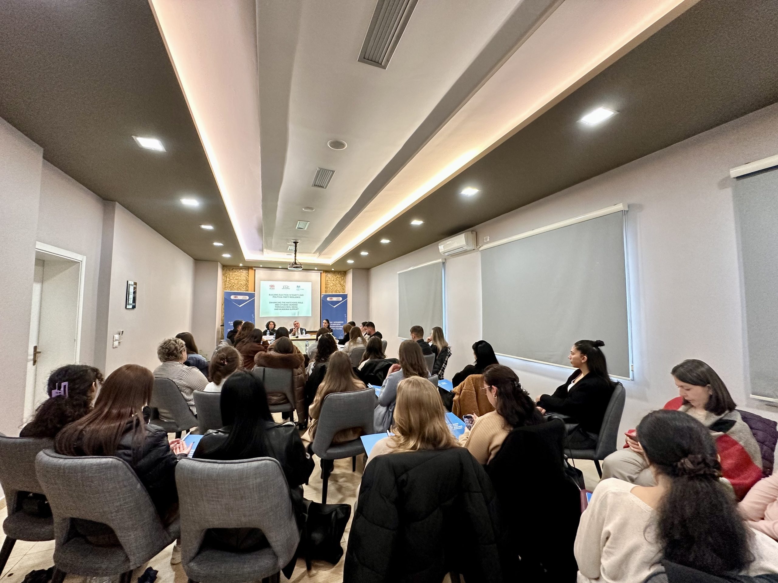 Integriteti i zgjedhjeve dhe partive – Forum në Universitetin e Vlorës