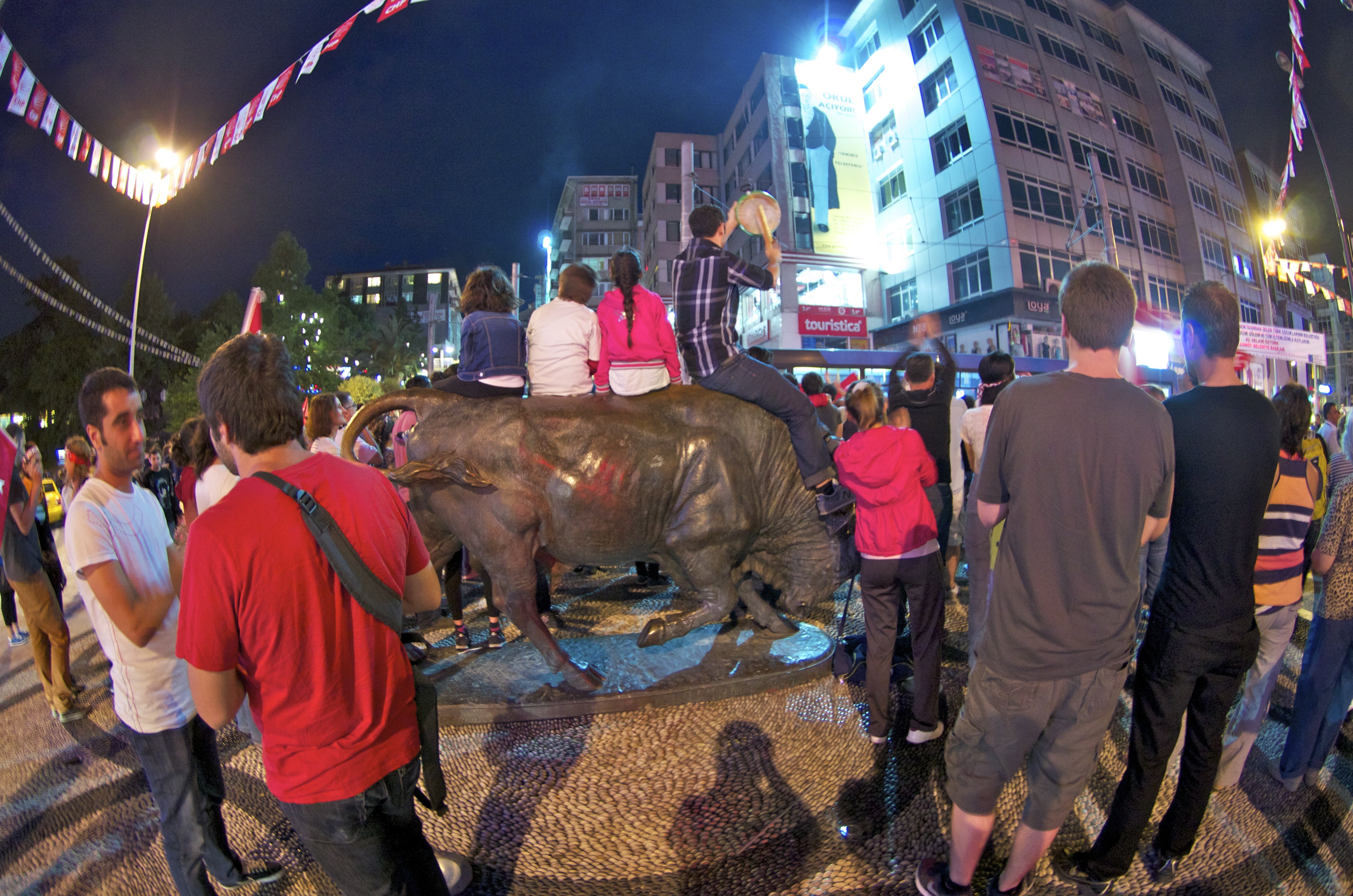 Bull Statue, Kadikoy