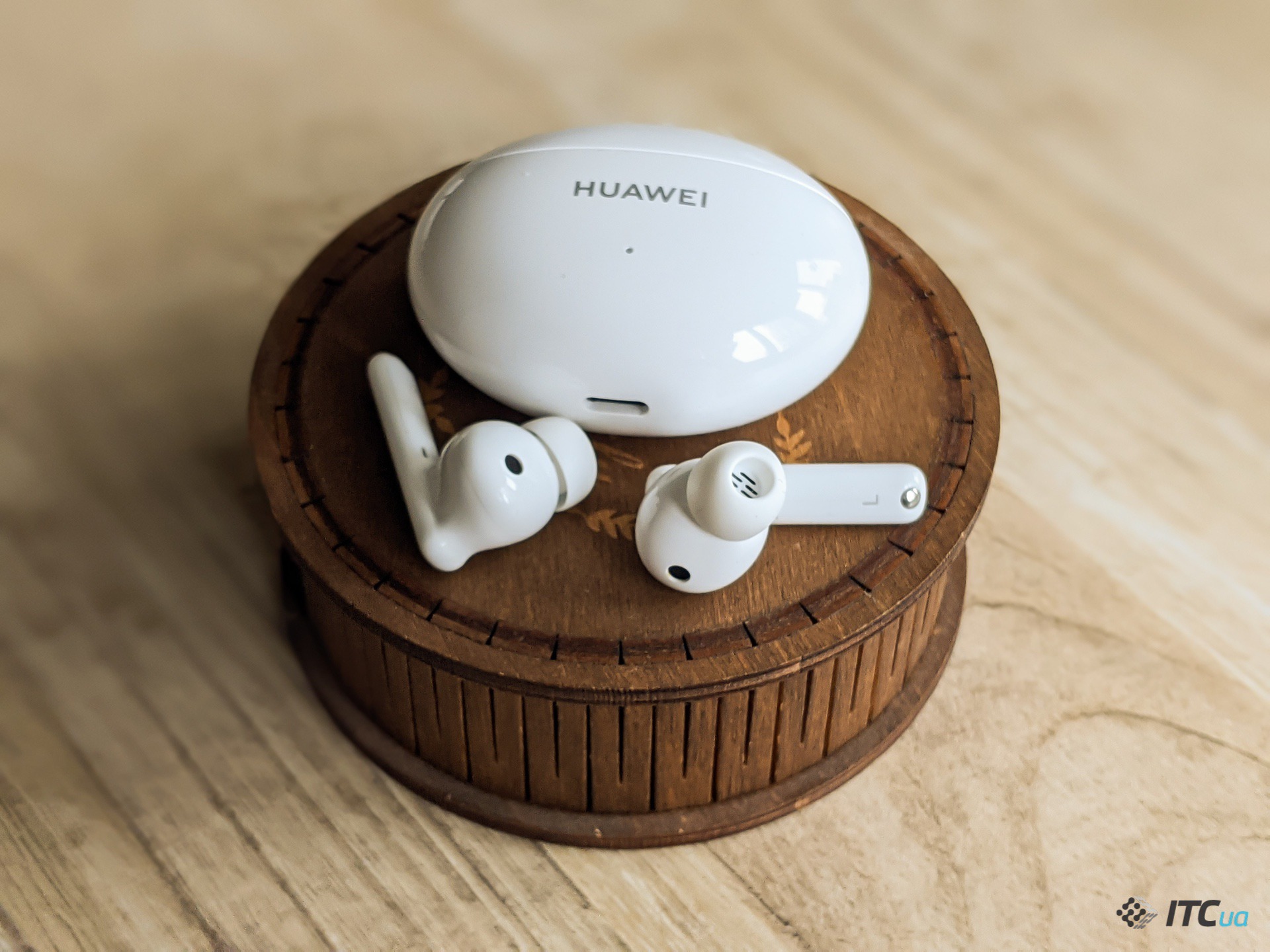 Huawei Freebuds 4i — обзор наушников