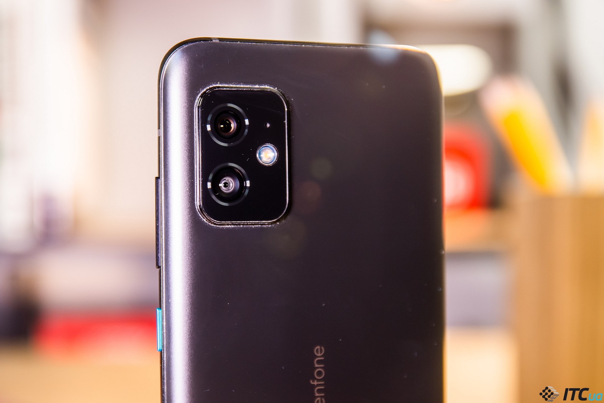 Обзор ASUS Zenfone 8: флагман, который мы заслужили