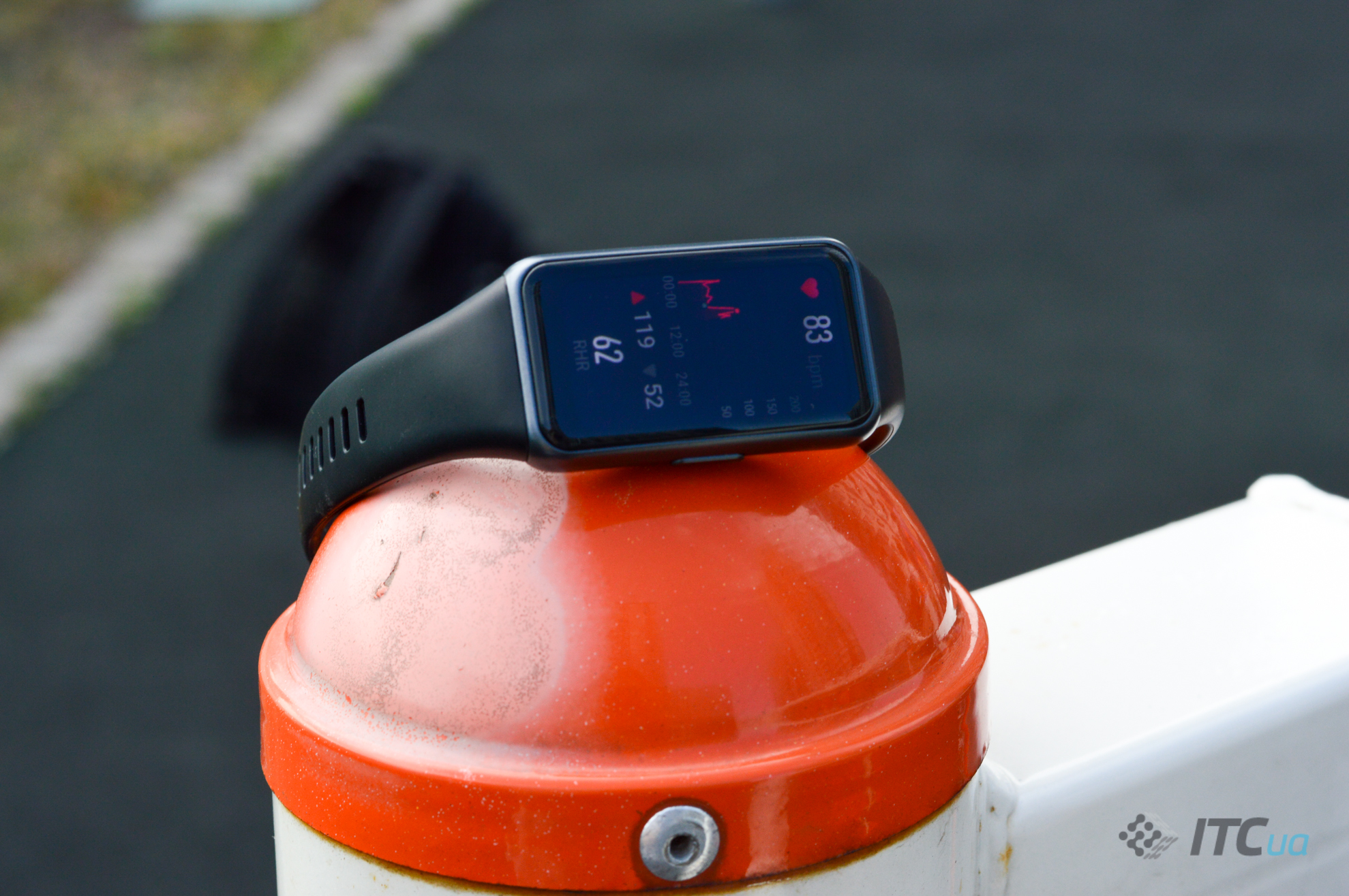 Обзор фитнес-трекера Huawei Band 6