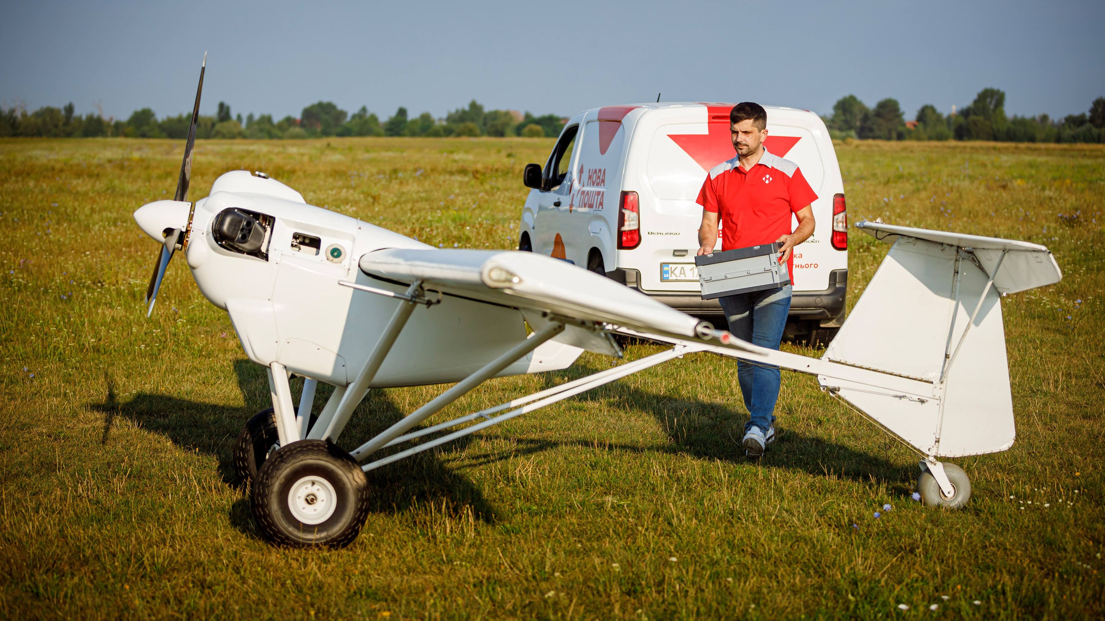 «Нова пошта» вперше в Україні протестувала доставку посилки безпілотним літальним апаратом