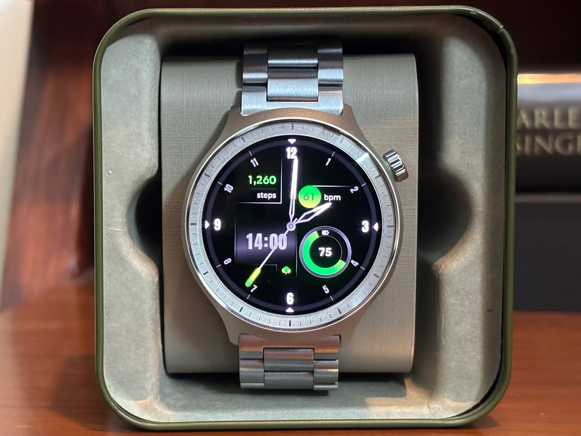 Moto Watch Review: Style-First Smartwatch With Big Battery Ambitions