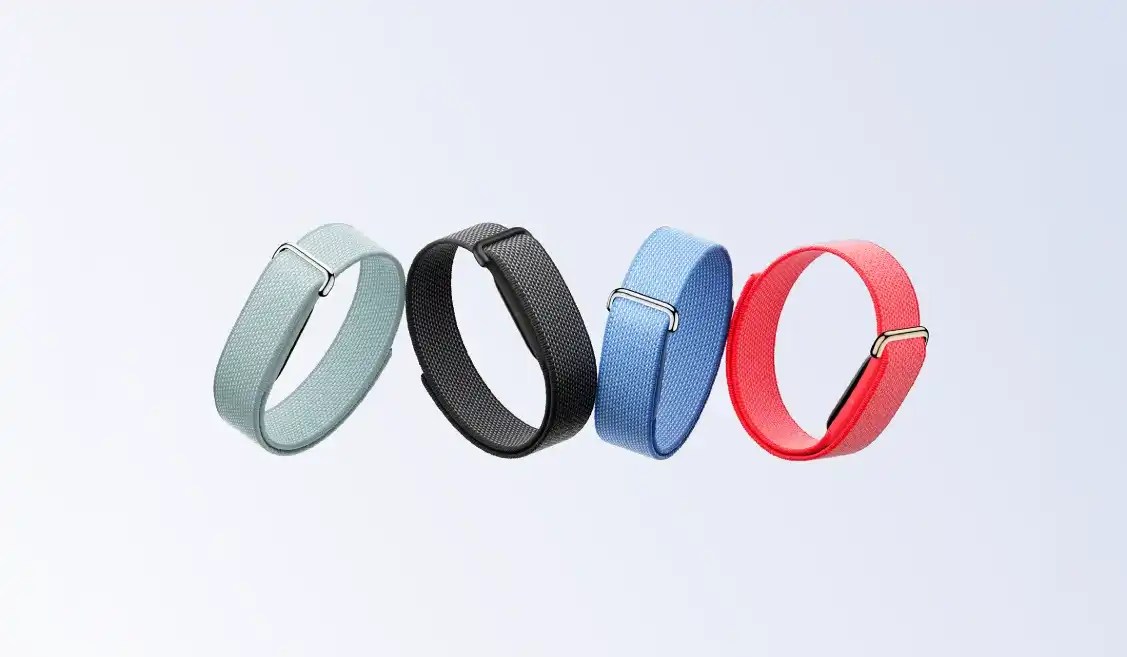 Google’s Fitbit Air Brings Whoop-Style Screenless Fitness Tracking at $100