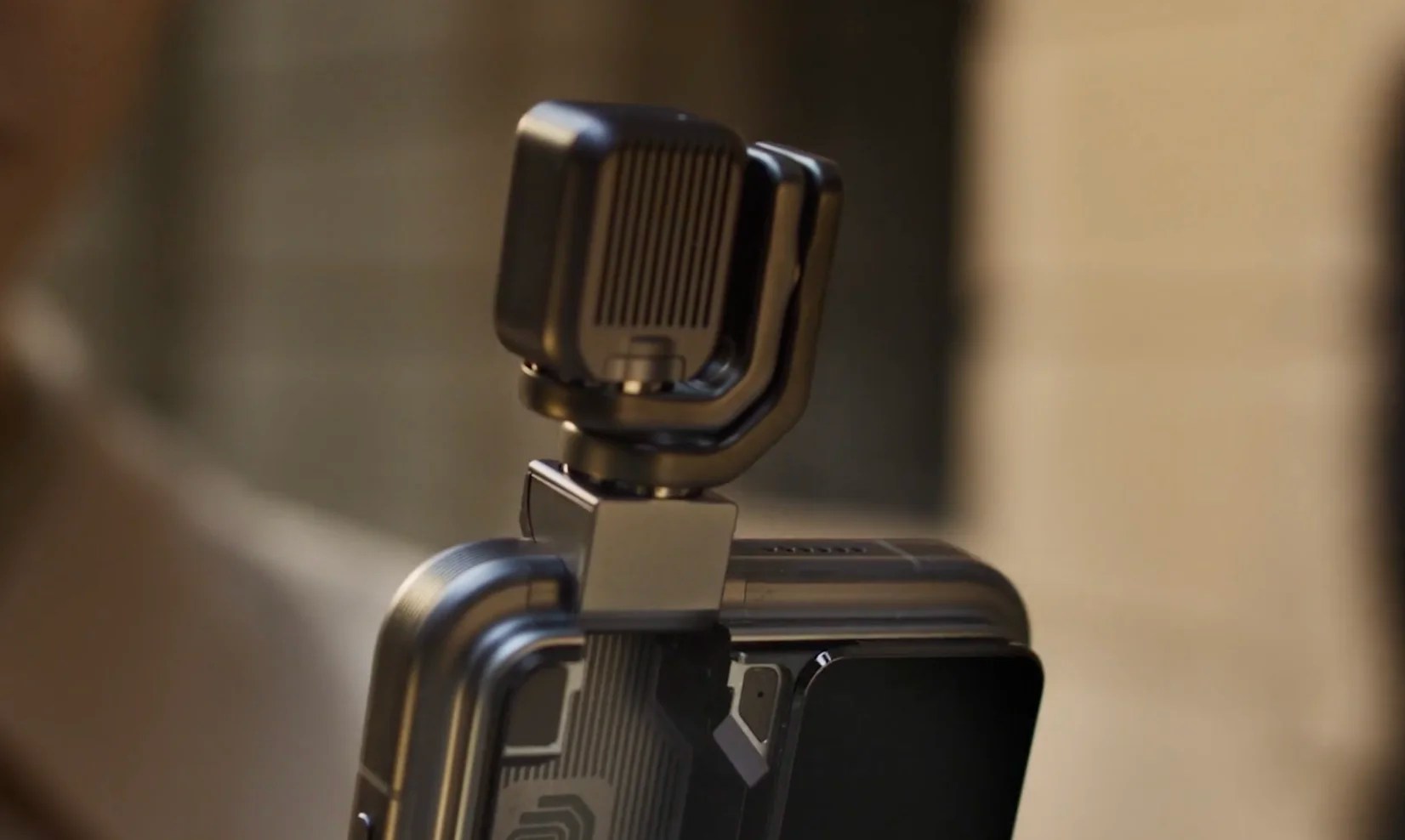 Honor Robot Phone Launches With 200-Megapixel Gimbal Camera