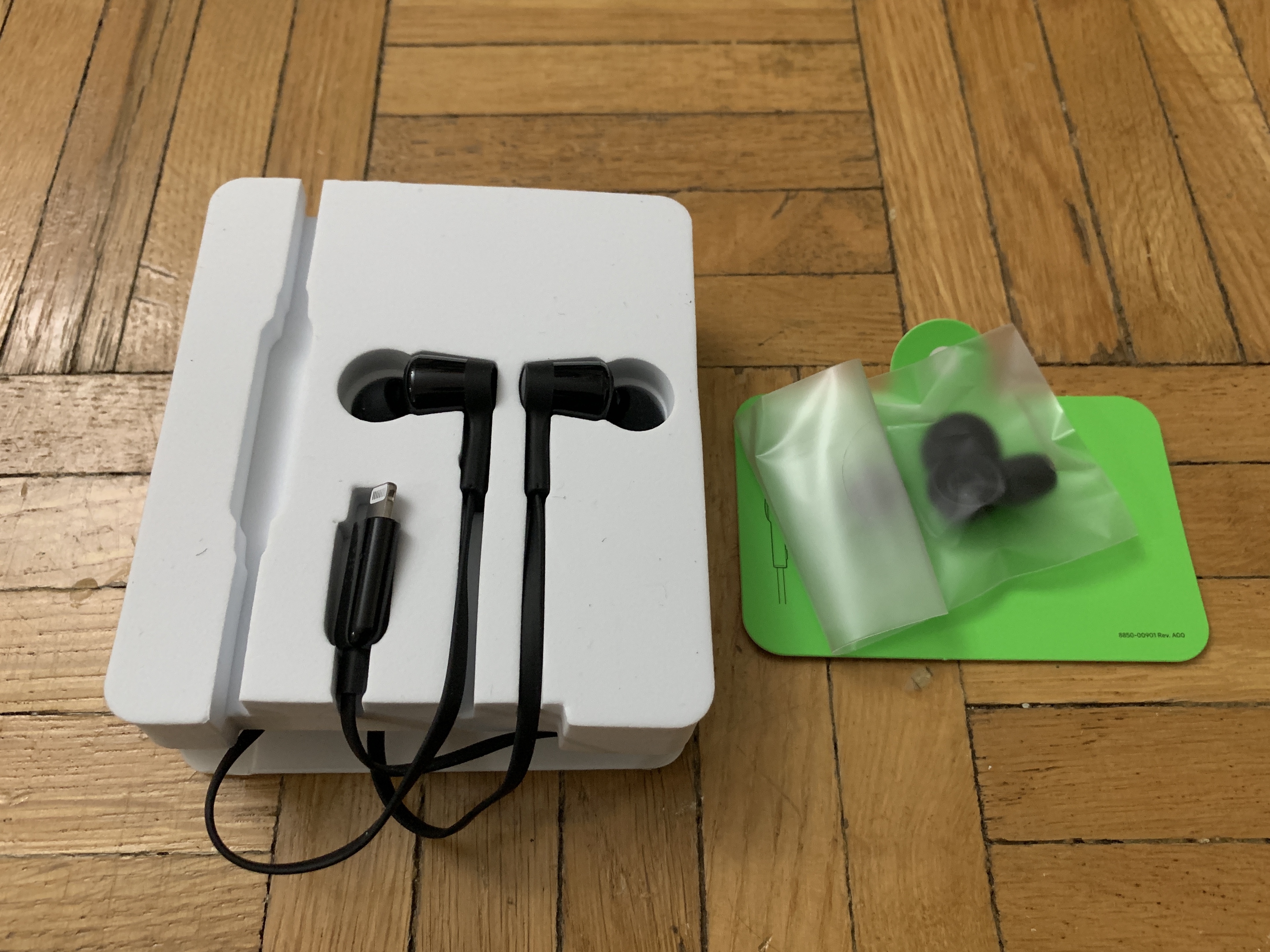 Review: Belkin ROCKSTAR Headphones with 