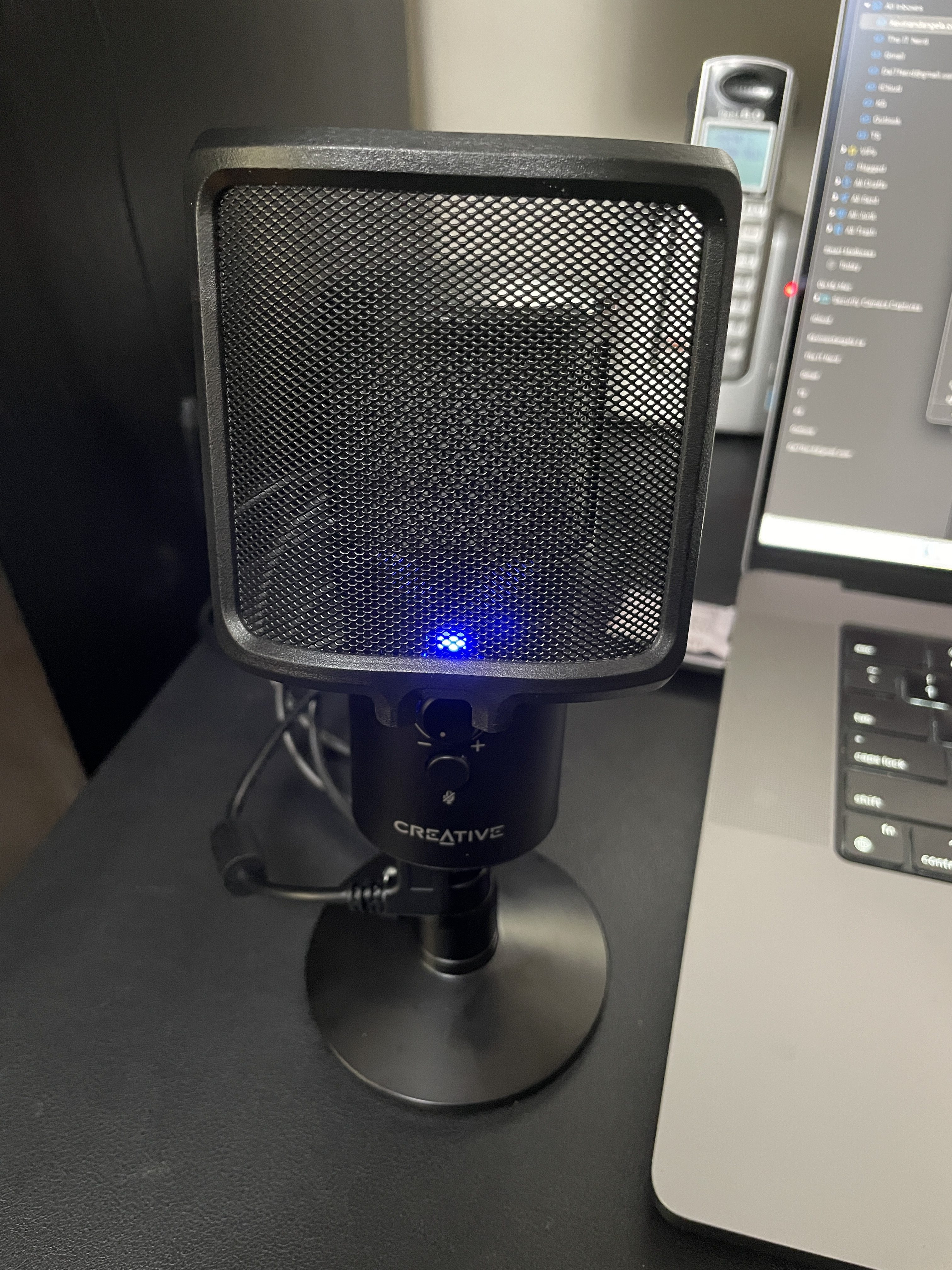 Creative Live! Mic M3 GRANPRO マイク＋スタンド Creative Live! Mic M3 GRANPRO マイク＋スタンド Amazon.com