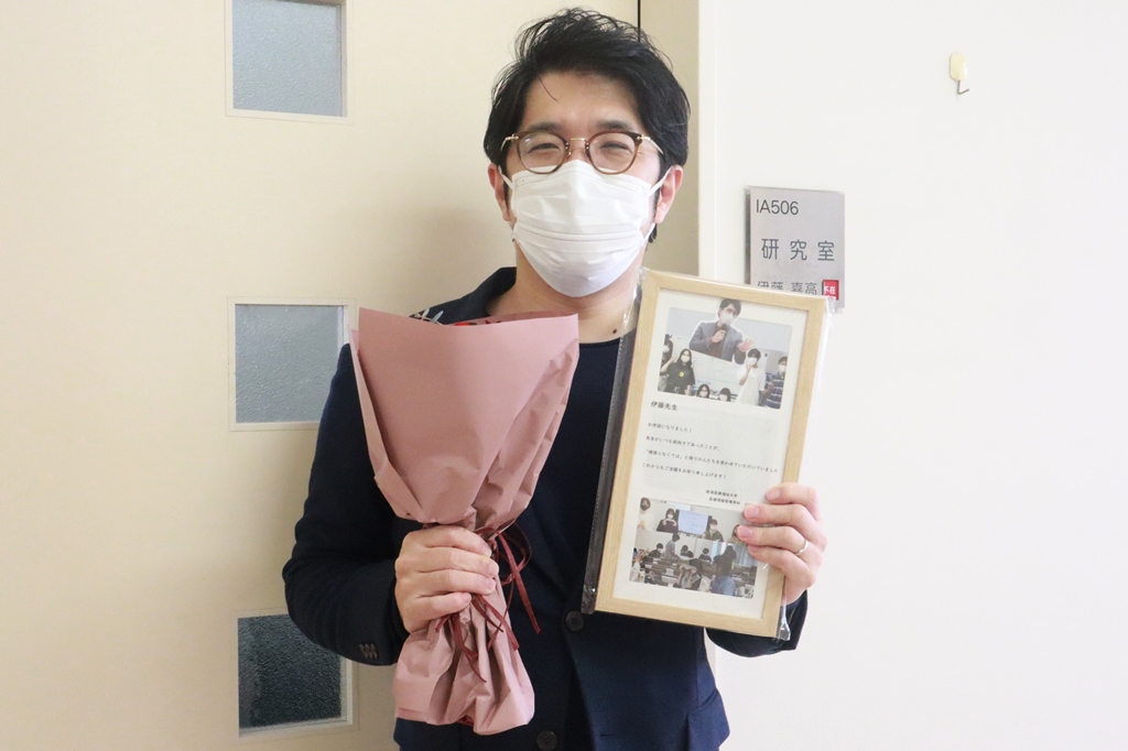 研究と広報活動と資格試験対策のあいだ～大学退職エントリ