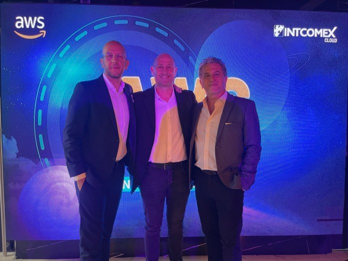 Camilo Ballen, Director de Ventas para América Latina de Intcomex Cloud; Simon Roitman, General Manager de Intcomex México y Joseph Bouhadana, VP Cloud Channel Sales en Intcomex.