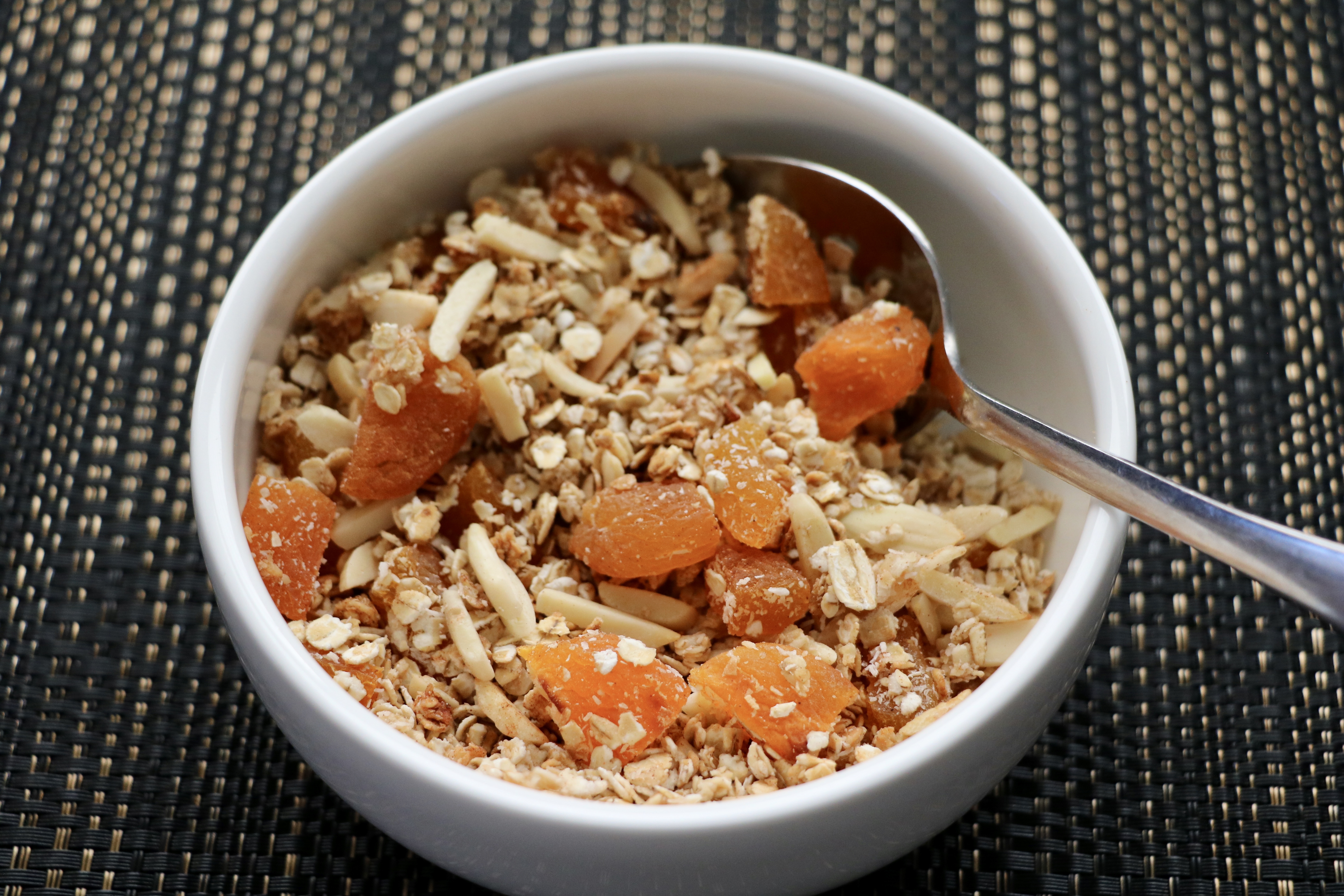 Apricot & Almond Muesli - The Lilly Mint Blog